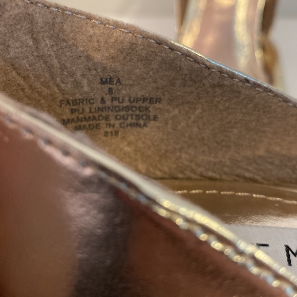 Steve Madden gold platform stilettos with rhinestones. - Picture 6 of 9